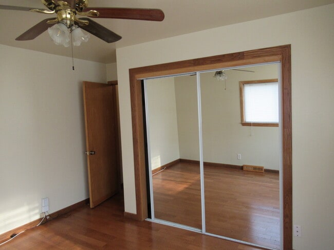 Master BR - 7527 W Melvina St Unit 1