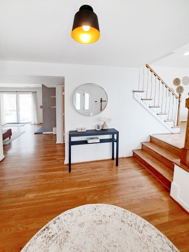 Photo - Coming Soon! Stunning Mid-Century Modern 3...