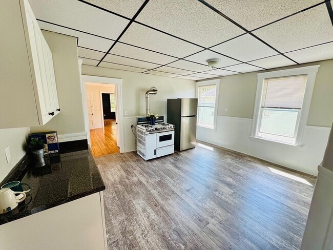 Building Photo - 20 Mann St Unit 3 Rental