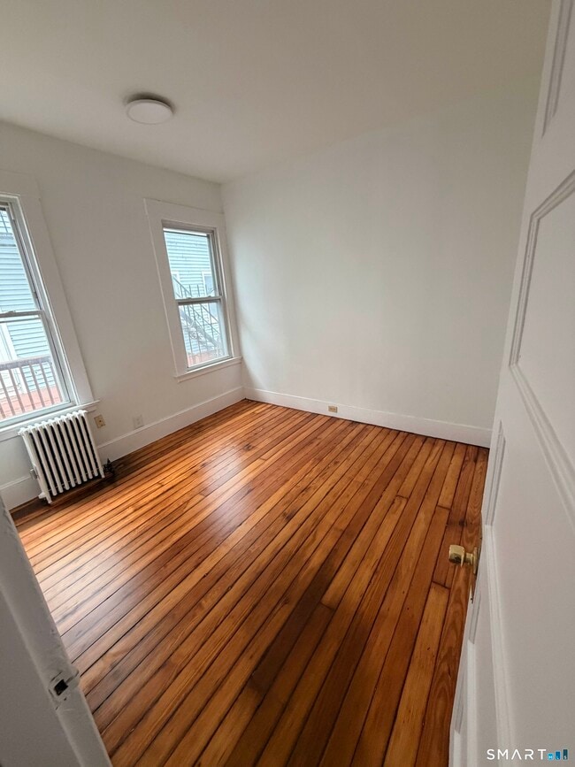 Photo - 621 Elm St
