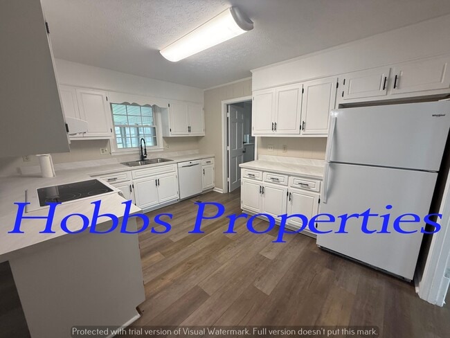 Photo - 1311 Lisa Ln