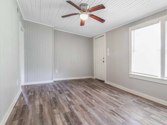 Photo - 152 Walnut Dr