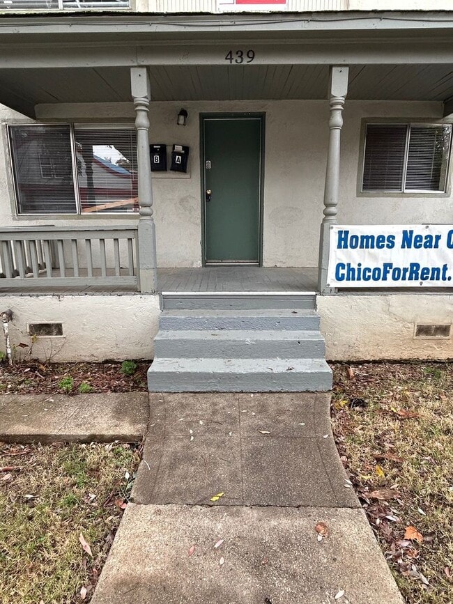 Photo - 439 W 7th St Unidad 439B