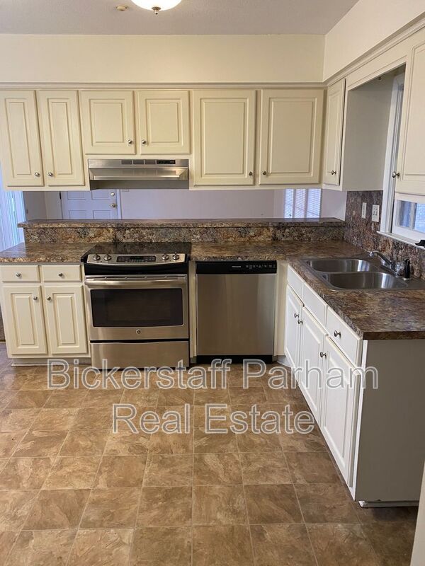 Photo - 2313 Tucker Dr