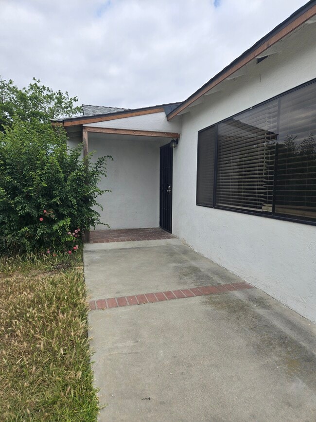 Entrada / Pasarela - 14510 Placid Dr Unidad A