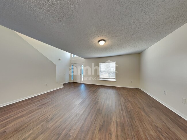 Photo - 10434 Fly Fishing St