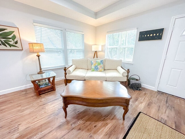 1004 SE 7th Ave Unit SI ID1359094P