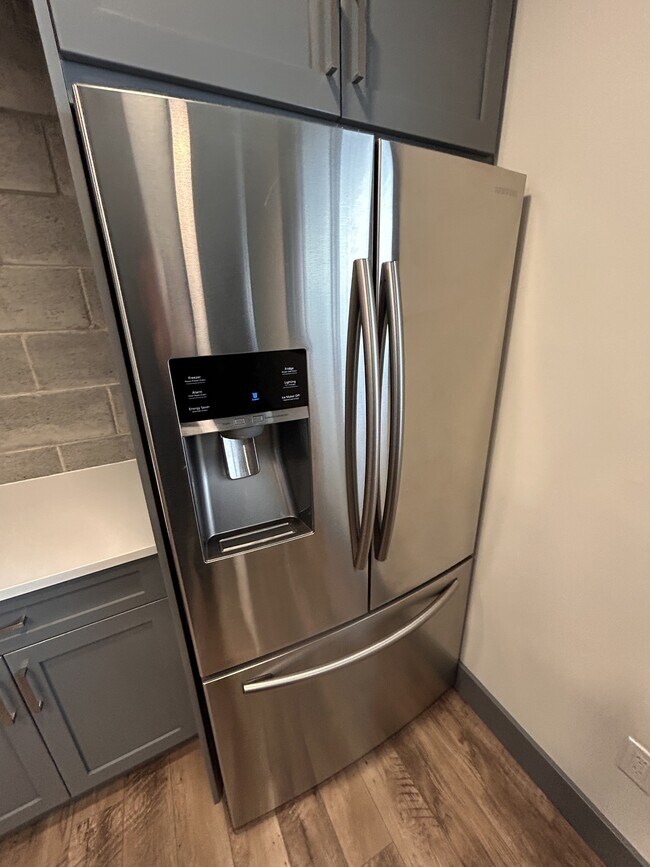 Photo - 2620 Alliance St