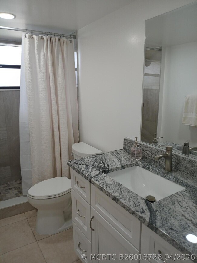 4760 Lucerne Lakes Blvd W Unidad 405
