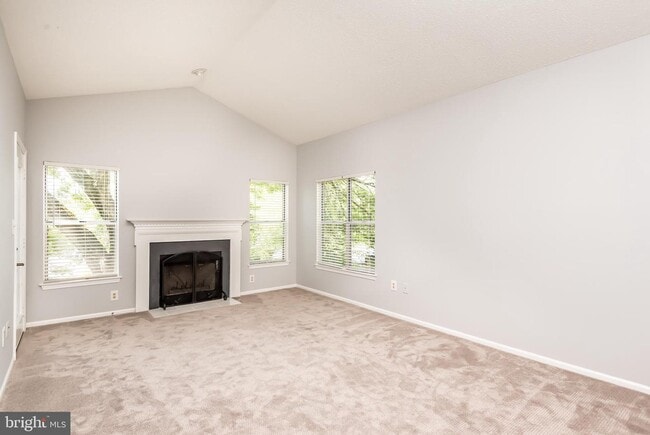 Photo - 6011 Rosebud Ln Unit 203