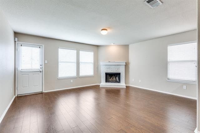 Photo - 2417 Grand Rapids Dr