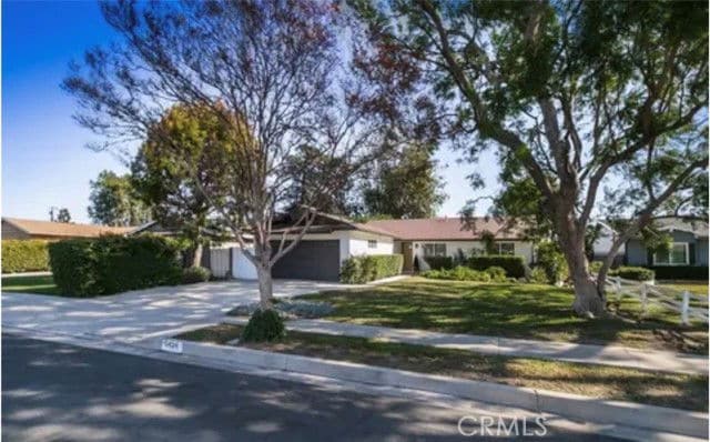 Building Photo - 6424 Franrivers Ave