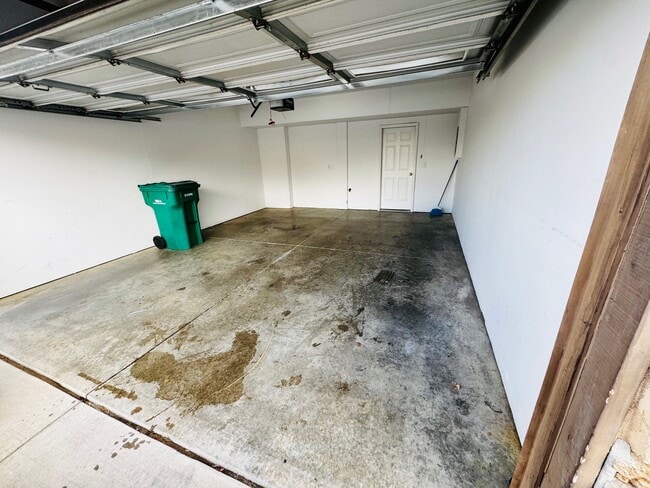 Photo - 3884 Packers Point