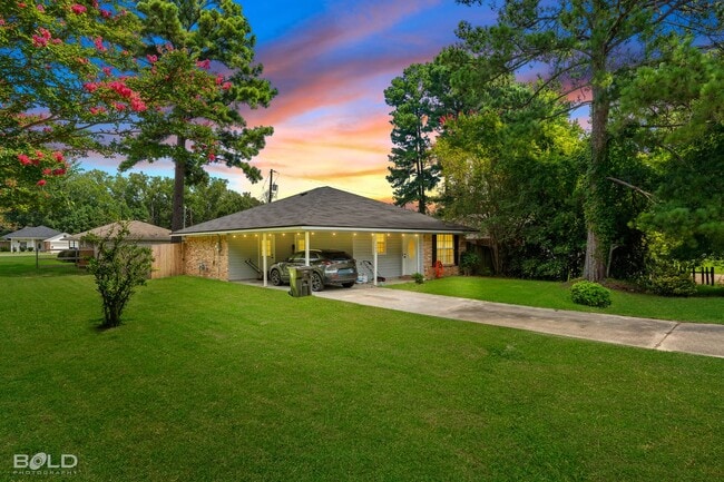 Photo - Check out this 3 bed 1 in Haughton