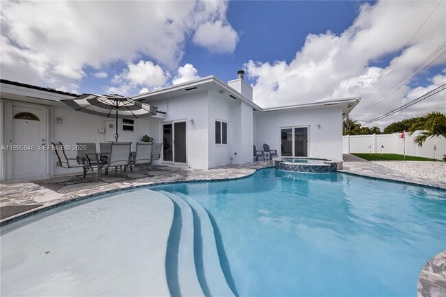 Photo - 2161 NE 62nd Ct