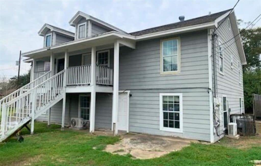 Photo - 245 E Pipkin St