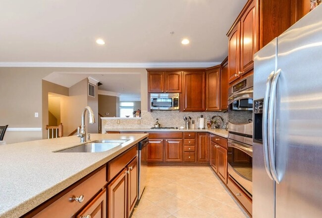 Photo - 1744 Theale Way