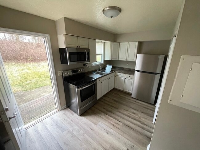 Photo - 433 Railroad St