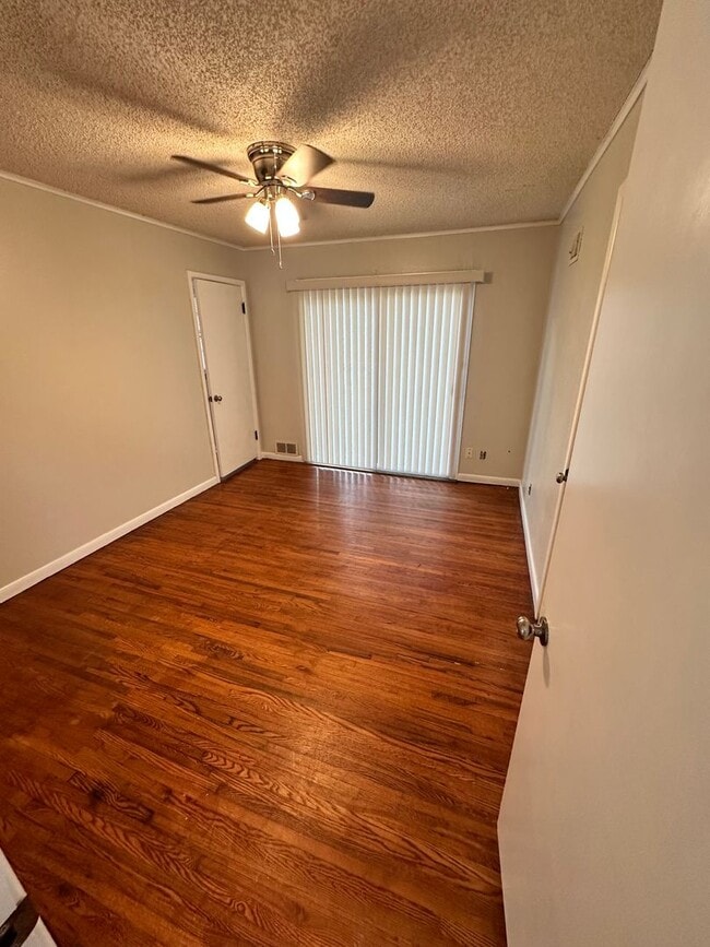 Photo - 3 bed 2 bath