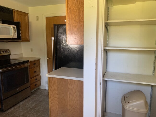 Photo - 185 Columbia Ave