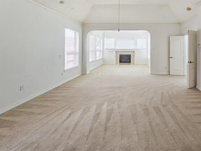 Photo - 6010 Serrano Terrace Ln