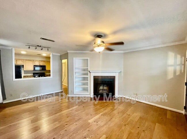 Photo - 408 Townes St Unidad 32 Rental