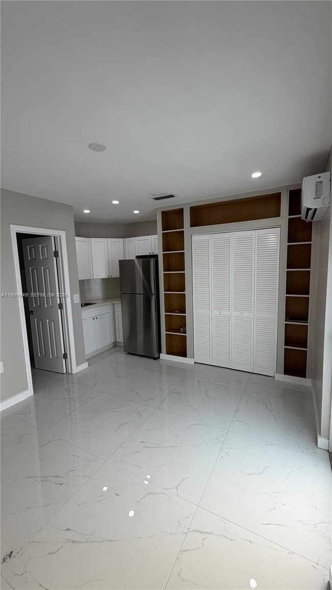 Photo - 11031 SW 3rd St Unit 2