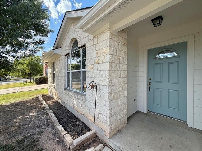 Photo - 939 Dark Horse Ln