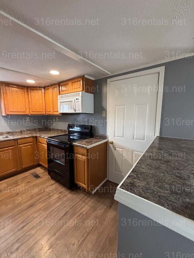 Photo - Two bed One bath house for rent! Available NOW!