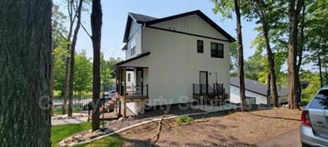 Building Photo - 1229 Missouri Ave