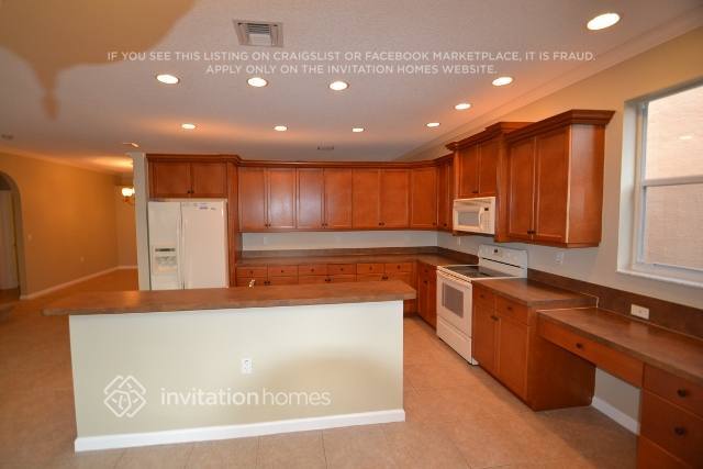 1461 Running Oak Ct