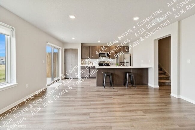 Photo - 124 Buffalo Avenue SW-