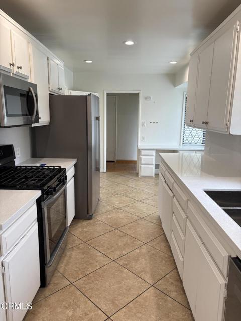 Photo - 337 Knight Way