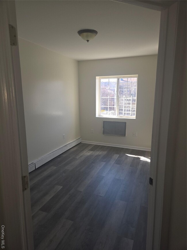 Photo - 404 E 54th St Unidad 3