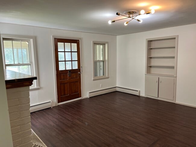 Building Photo - 1400 Titus Ave Unit 1 Rental