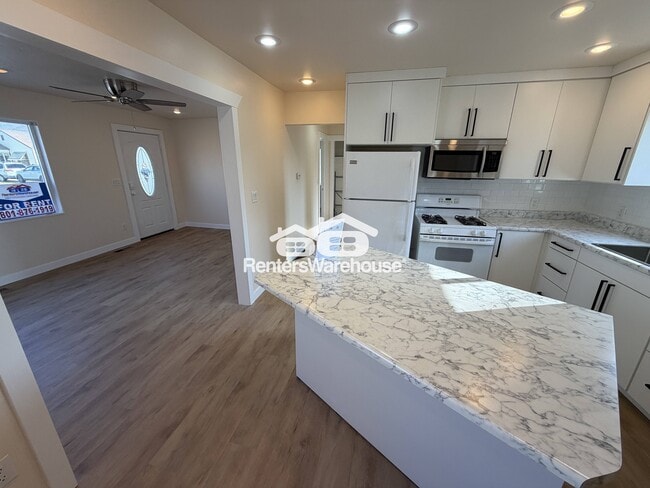 Photo - 318 E Oakland Ave