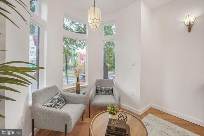 Building Photo - 621 Florida Ave NW Unit 101