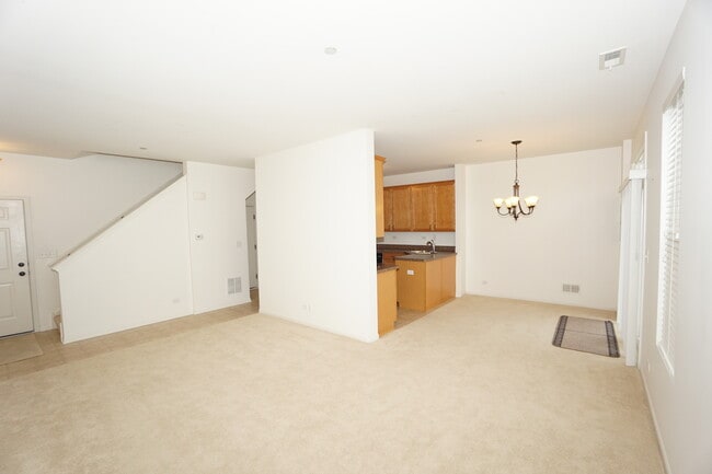 Photo - 210 Portage Ln