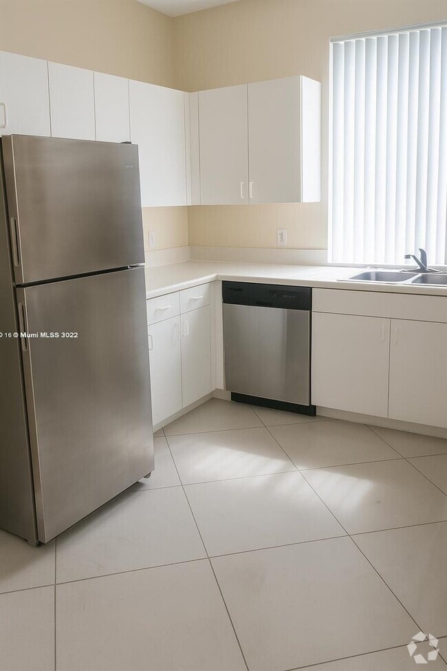 Building Photo - 6960 SW 39th St Unit #E106 Rental