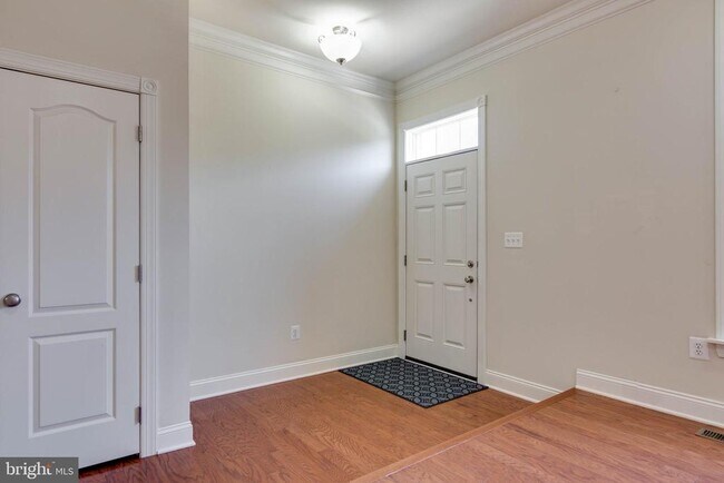 Photo - 2235 Brimstone Pl