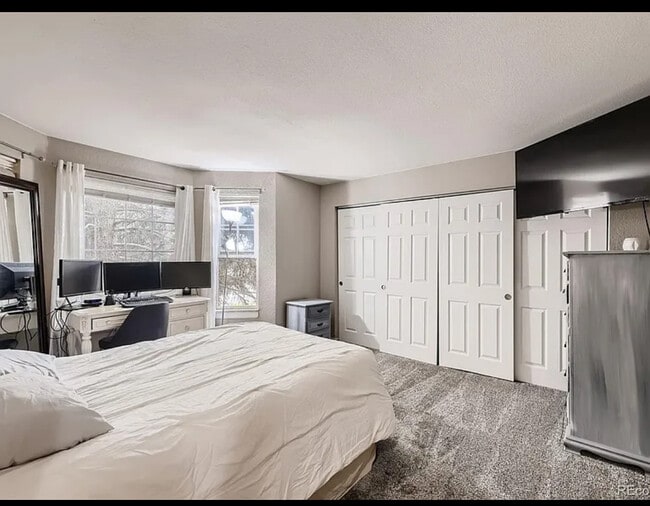 Photo - 19636 Victorian Dr Unit B5