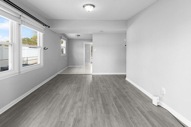 Photo - 3 Bed 1 Bath Home for Rent in Chesapeake