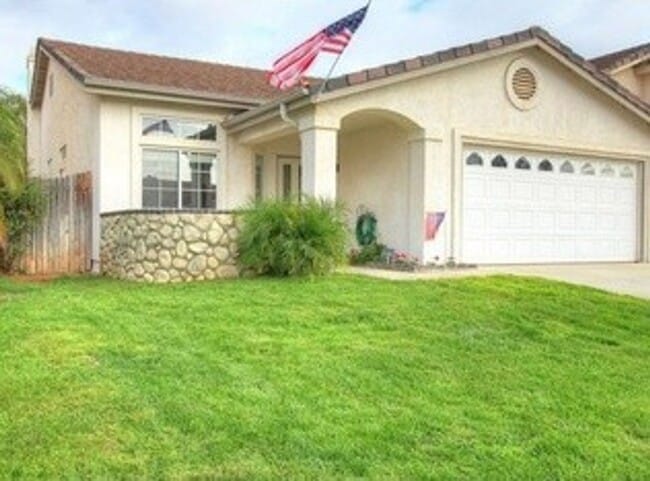 Building Photo - Single family home in Menifee!
