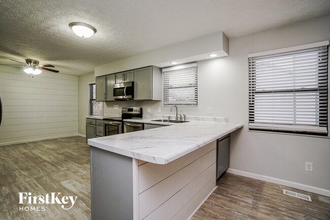 Photo - 659 Forestwood Dr