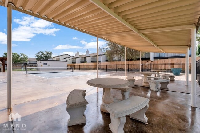 Photo - 3241 62nd St