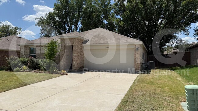 Photo - 2210 Alamo Rd