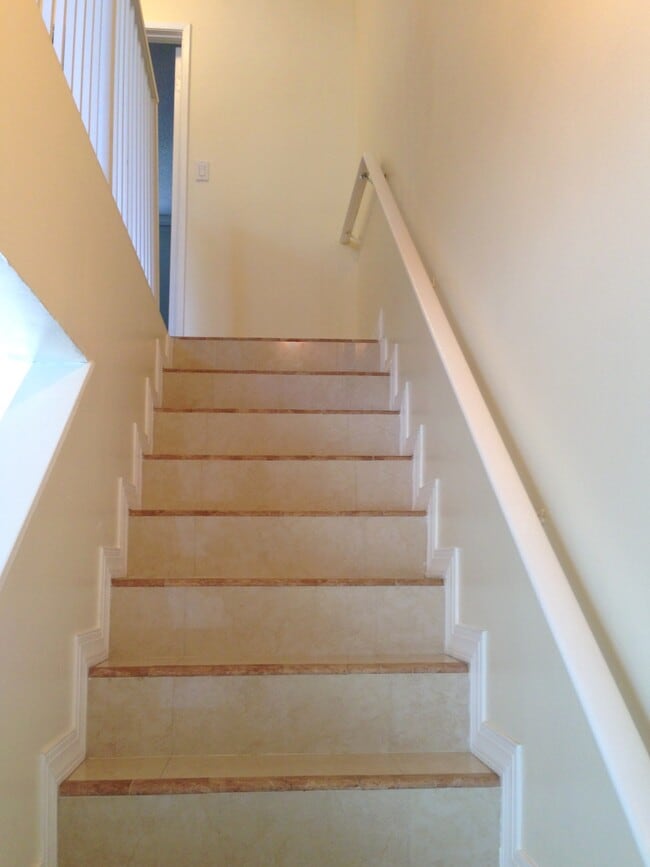 stairs - 2537 NE 15th St