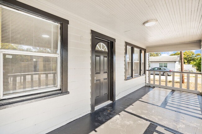 Photo - 1128 Belleair Rd Unit Home