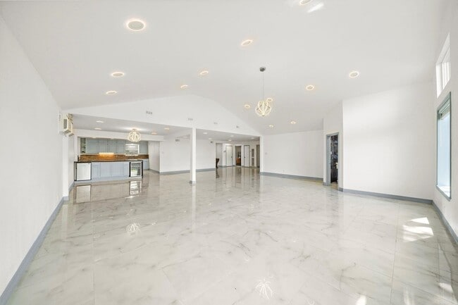 Photo - 1068 Chimney Rock Rd