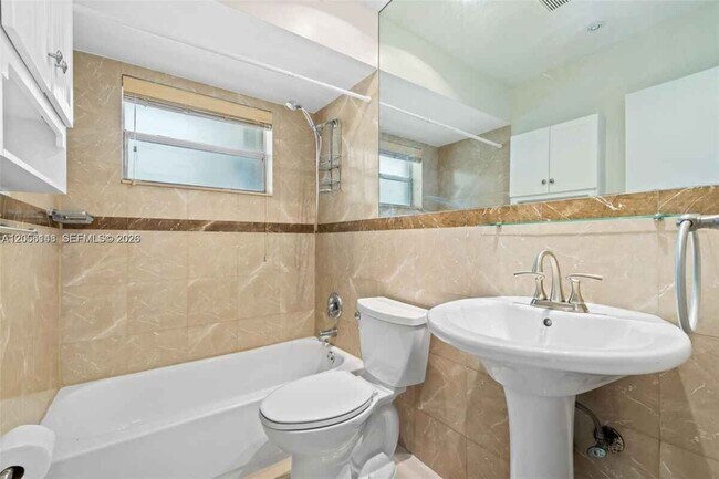 Photo - 2210 N 57th Way